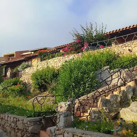 Apartahotel Marineledda Village 3*