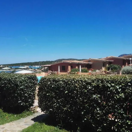 Aparthotel Marineledda Village *